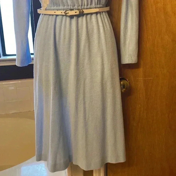 Jerrell’s Sweetheart V-neck Long Sleeve Dress - Picture 3 of 8